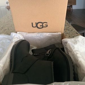 UGG boots - Size 8